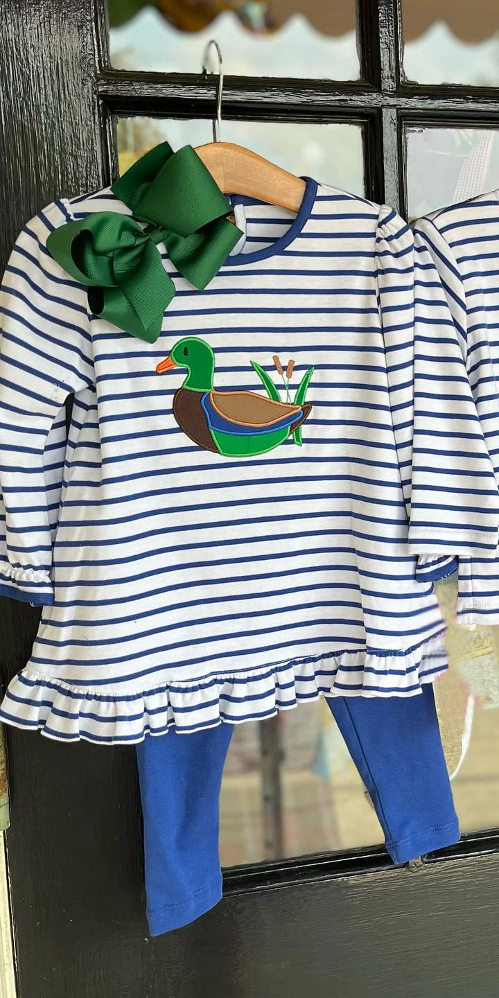 PRE ORDER Deadline July 30 custom no moq Children's boutique clothing girls soprts team Long-sleeved and long-pants striped duck suit boutique top