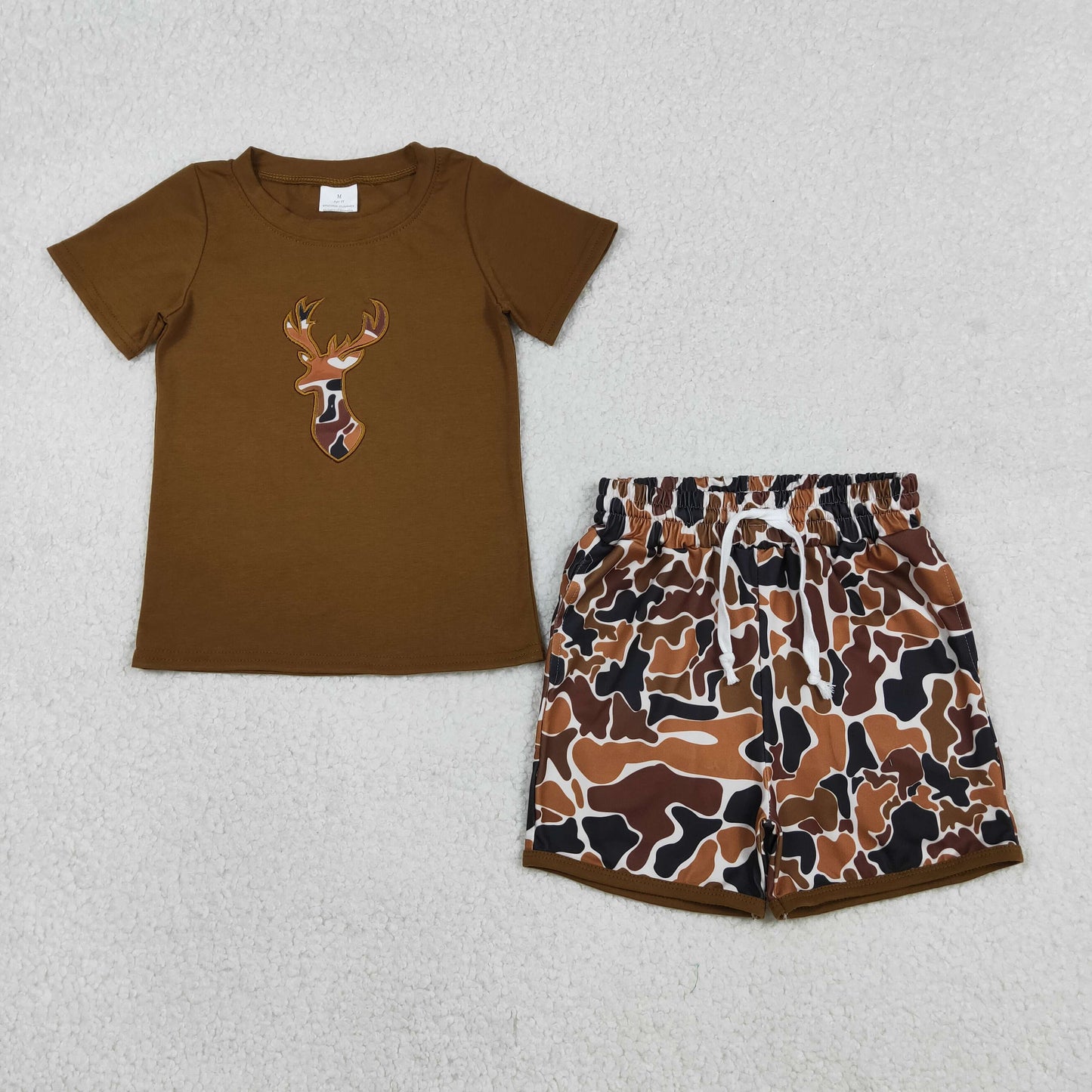 RTS NO MOQ(In Stock) Embroidered Camouflage Reindeer Brown Short-Sleeve T-Shirt and Shorts Set