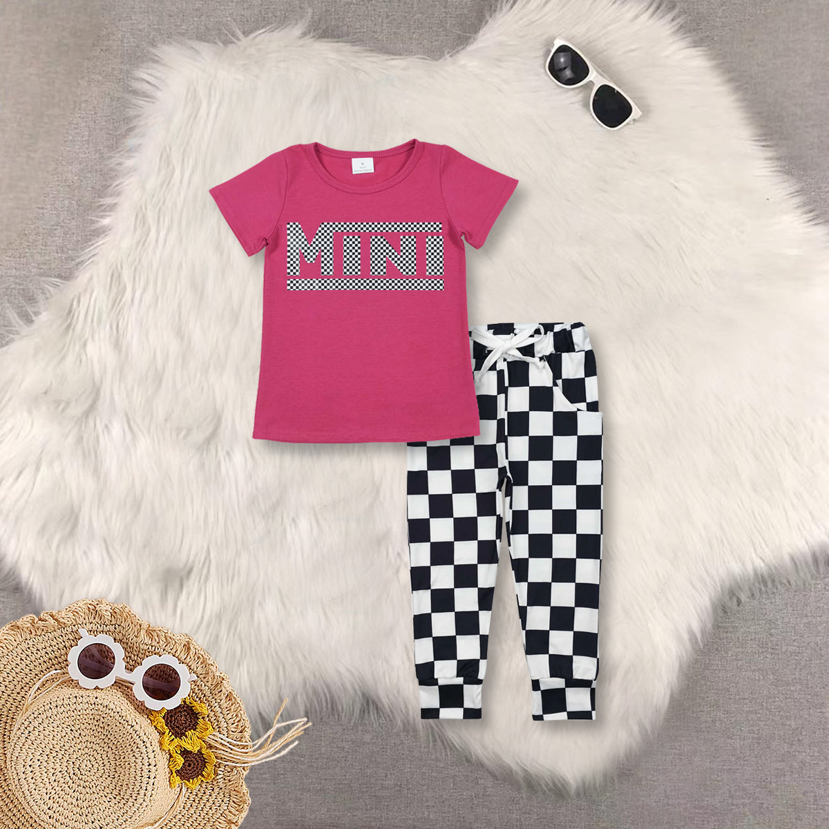 RTS NO MOQ GT0573+P0699 MINI rose red short-sleeved top Black and white plaid lace-up trousers sets