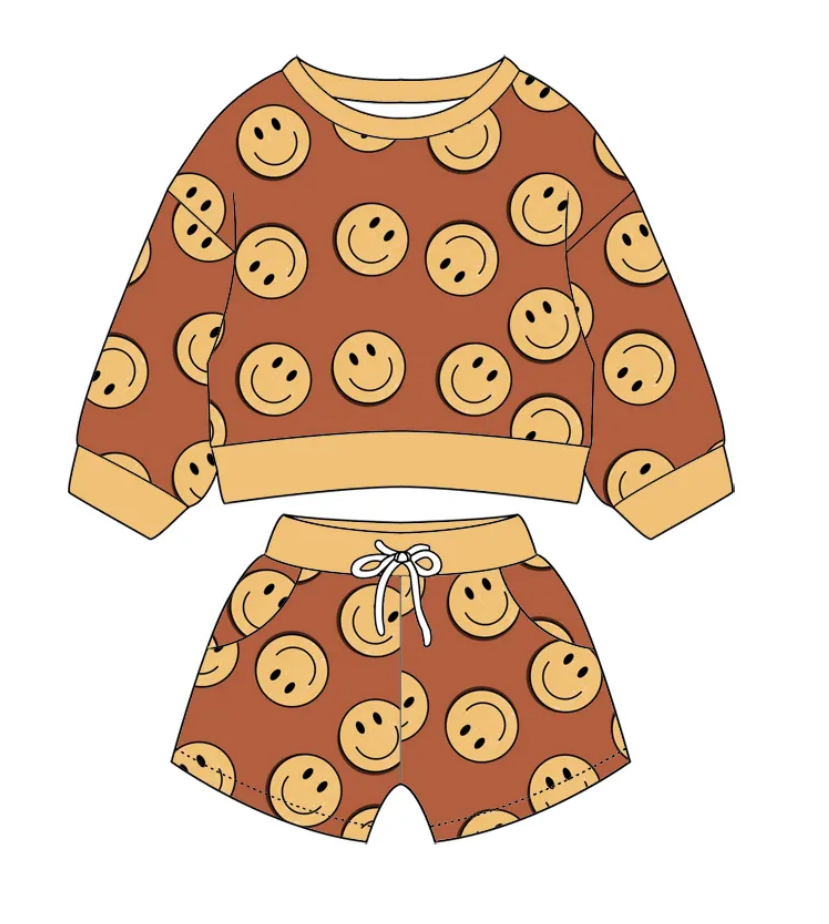 Custom moq 3 eta 7/8week moq 5 eta /4/5week Yellow Smiley Face Pattern Brown Long Sleeve Sweatshirt & Shorts Set
