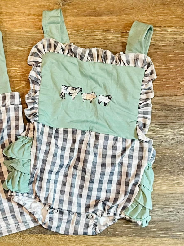 (Pre Order) No moq SR3412 pre-order baby girl clothes cow sleeveless romper-2025.10.25