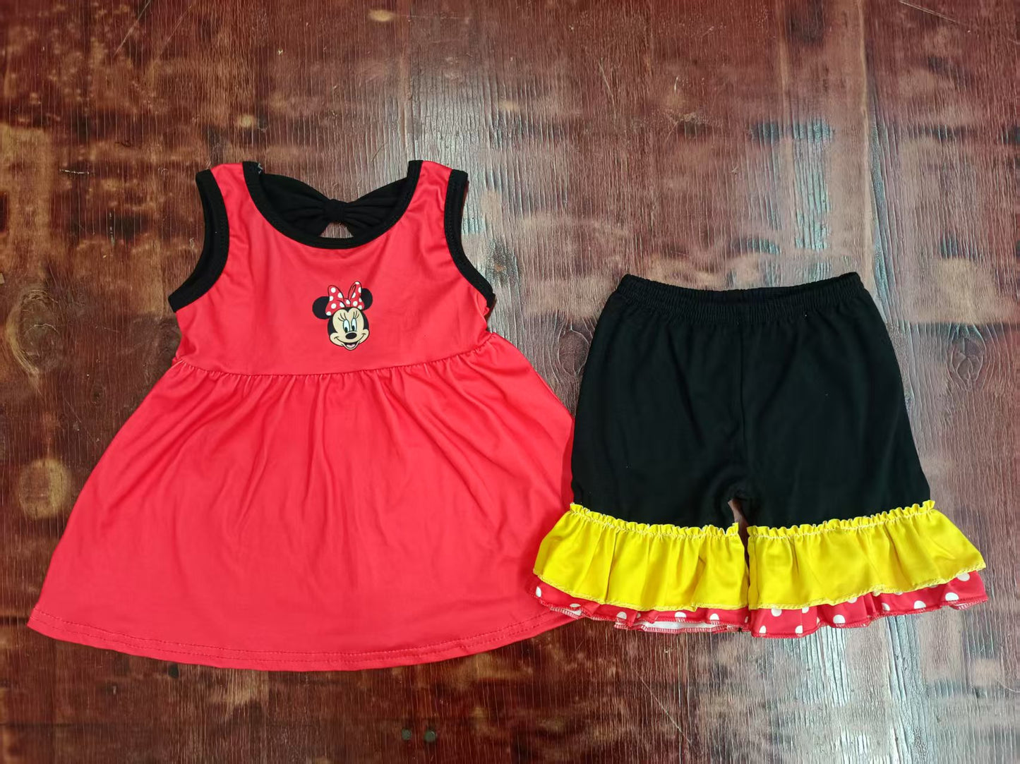 Custom moq 3 eta 6-7weeks baby girls clothes cartoon red sleeveless shorts sets