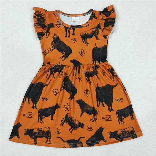 Black cow yellow flying sleeve dress 黑色牛黄色飞袖裙