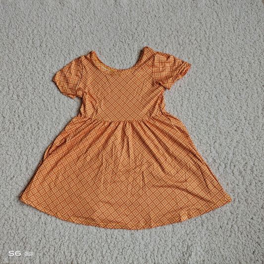 G4-7-3/*[' White plaid orange short-sleeved skirt