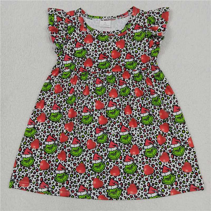 Green monster wearing red hat and black and green leopard print flying sleeve dress 绿怪戴红帽黑绿豹纹飞袖裙