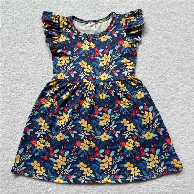 Red and yellow flowers, dark blue flying sleeve dress 红黄色花朵深蓝色飞袖裙