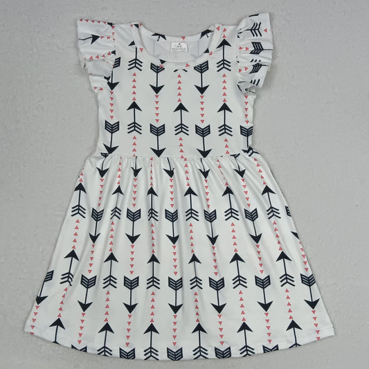 G4-5-9, \/'/ Arrow-shaped white flying sleeve skirt
