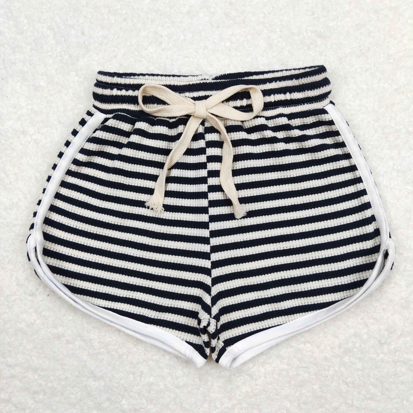 SS0288 Black and white striped waffle shorts