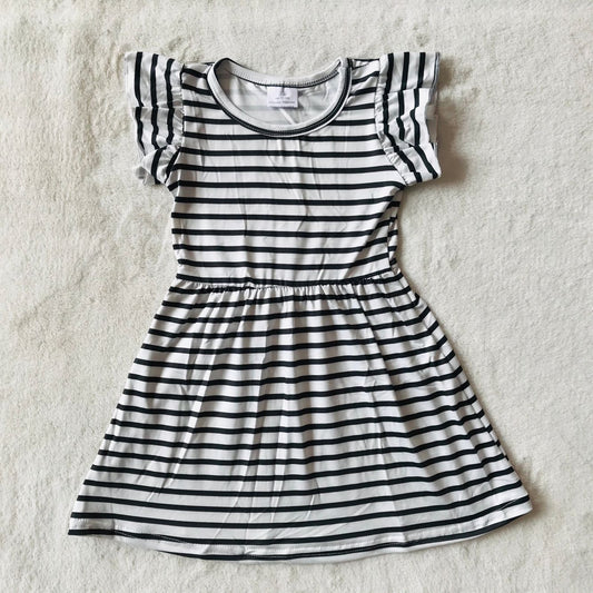 RTS SALES NO MOQ G4-3-5'. Black striped flying sleeves dress