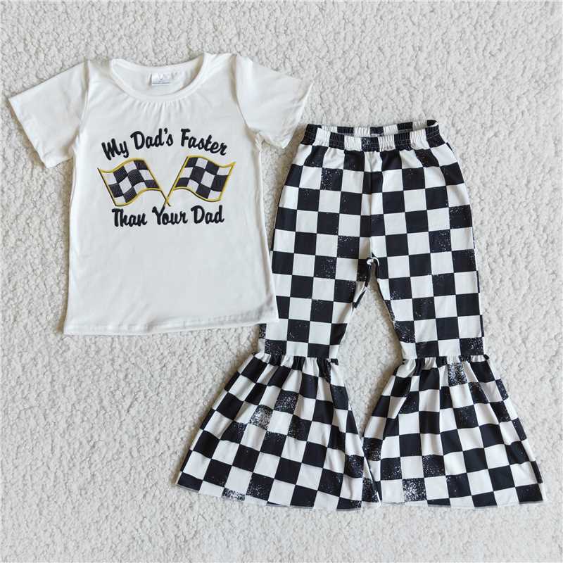 E8-29 White short-sleeved top Black and white plaid flared pants