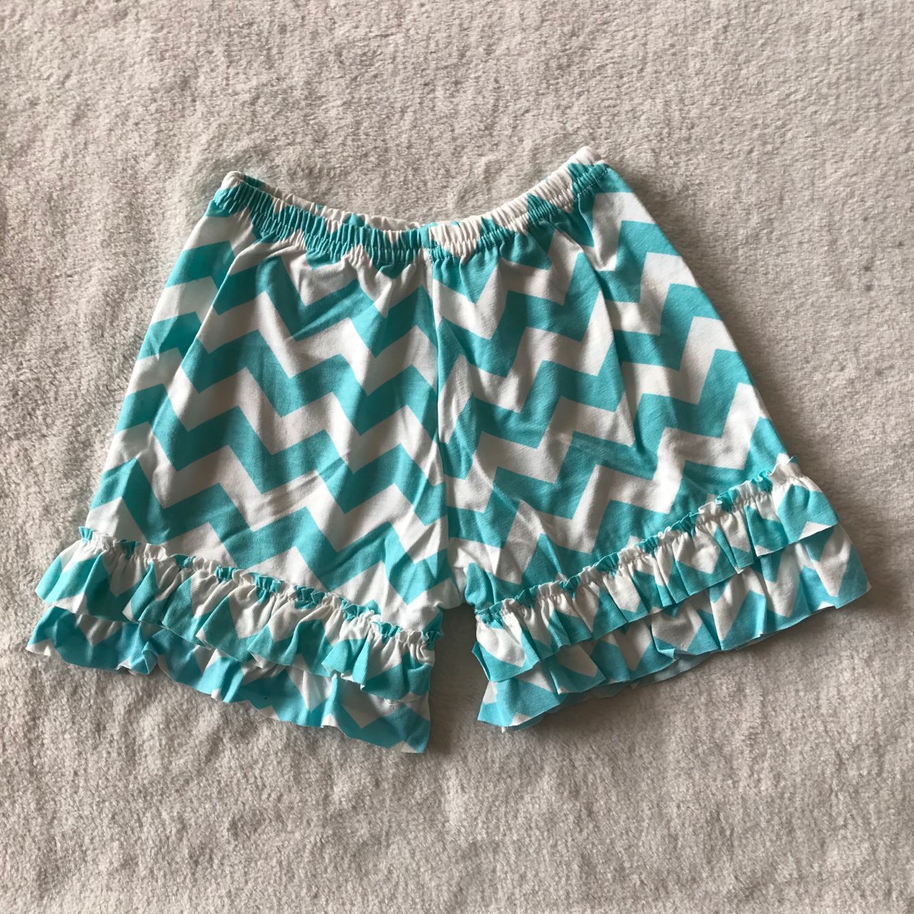 G5-12-1^ Water pattern shorts