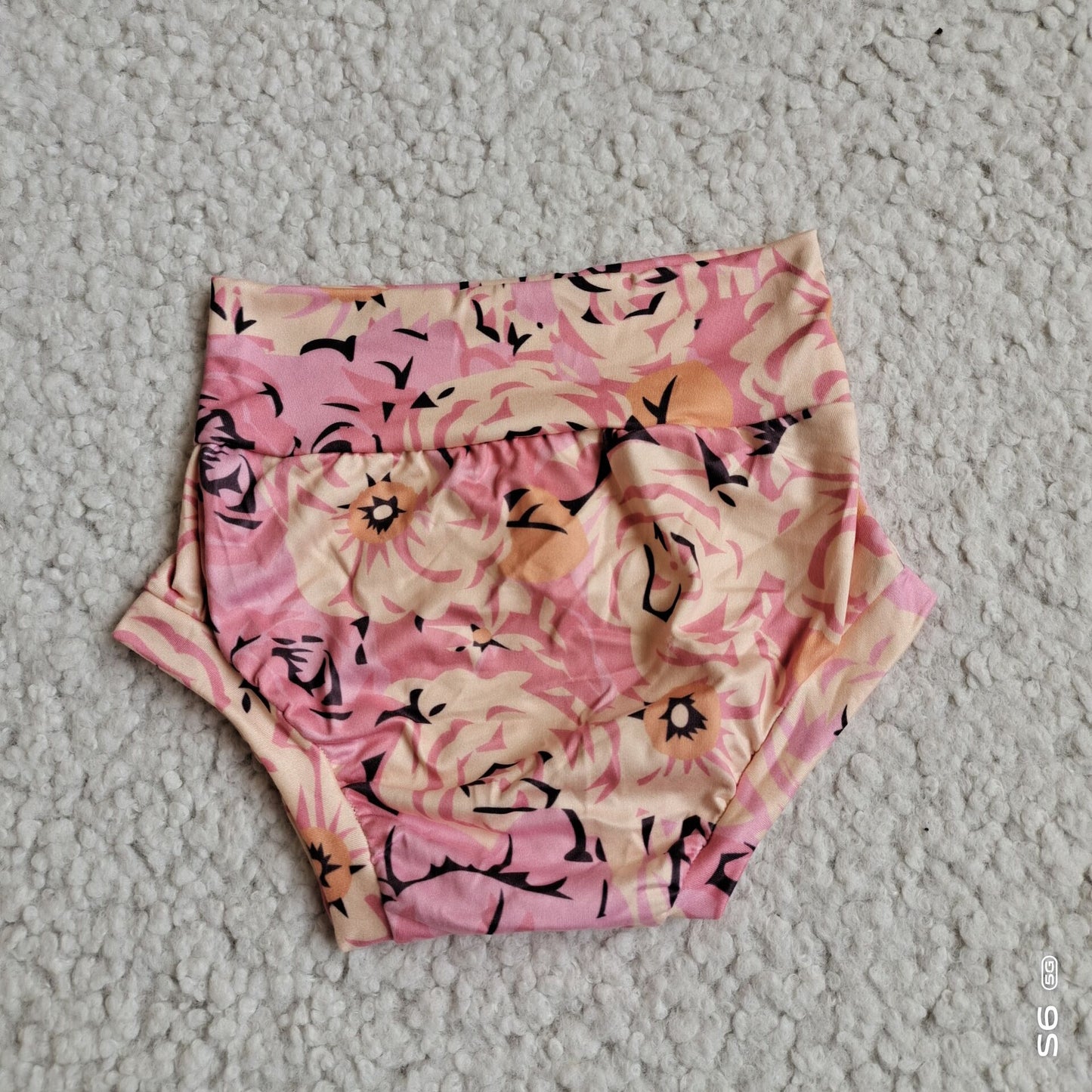 G2-8-1*' Off-white and pink floral thong