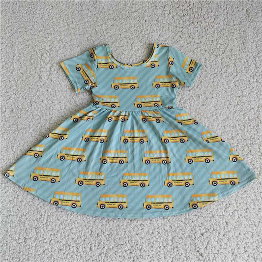 G4-21-4*. Yellow bus green short-sleeved skirt