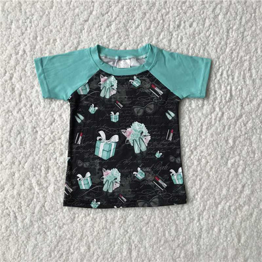 G5-2'. Lipstick gift box light blue short-sleeved shirt