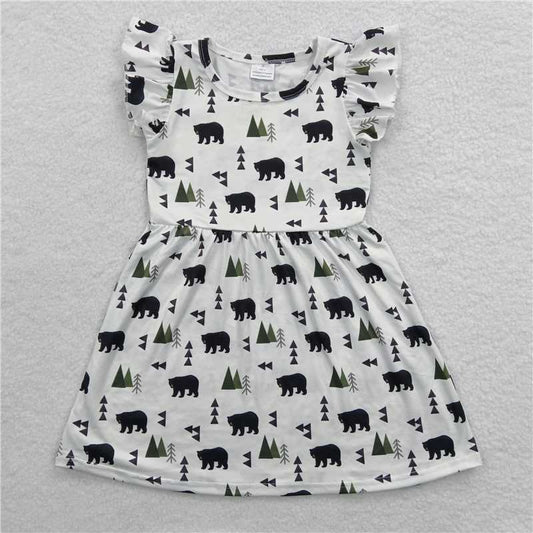 Black bear and white flying sleeve dress 黑色狗熊白色飞袖裙