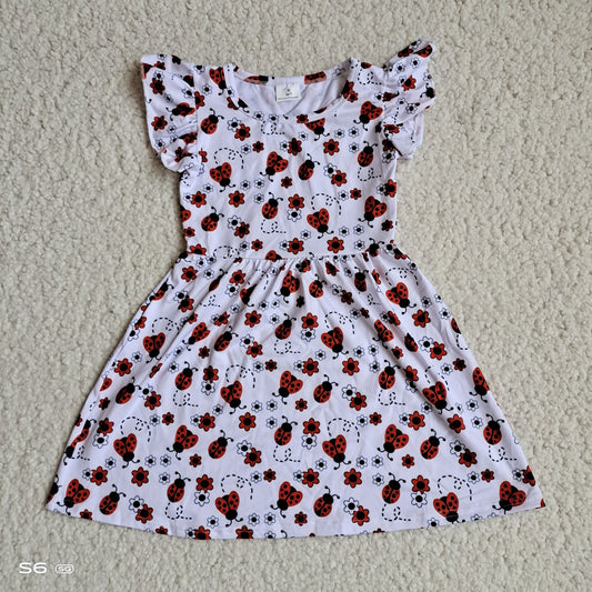 Seven Star Ladybug Floral White Flying Sleeve Dress 七星瓢虫碎花白色飞袖裙