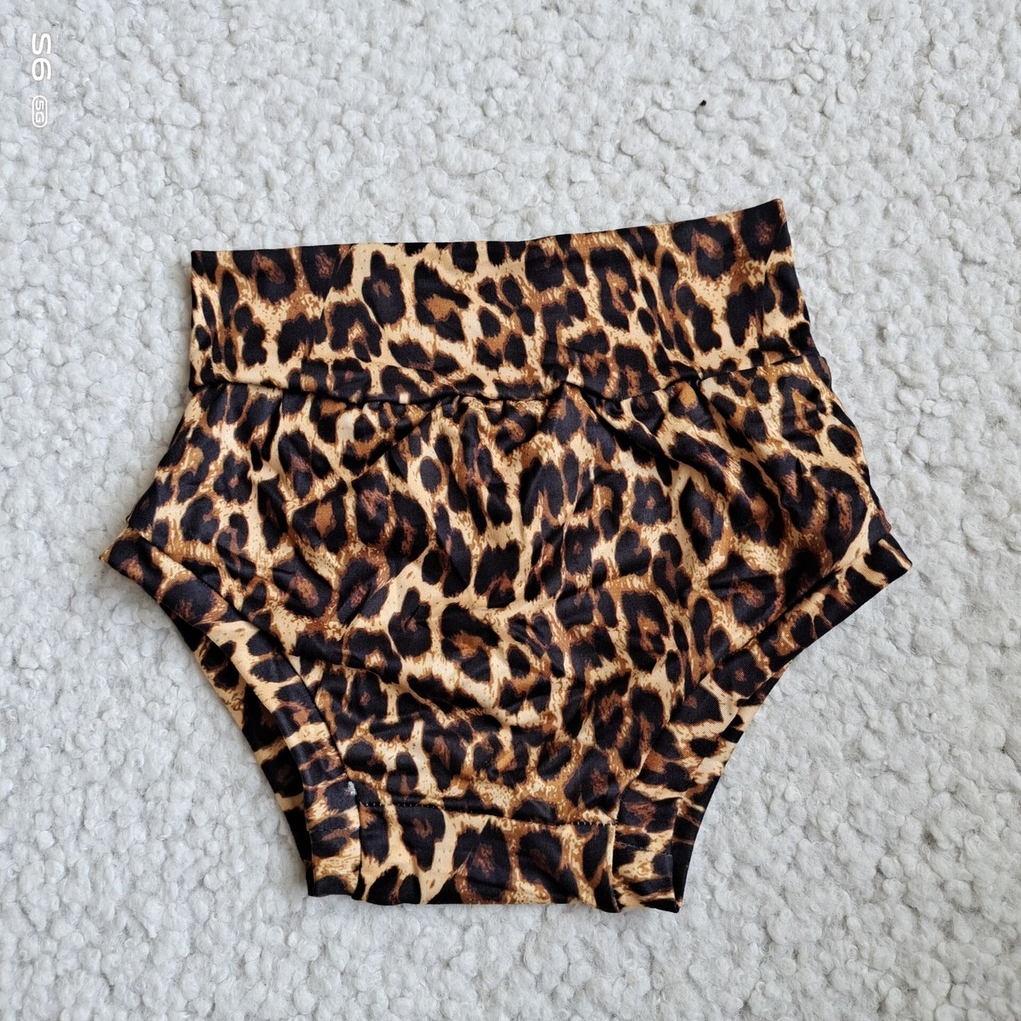 G2-8-6*[ Leopard print black thong