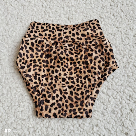 G2-4-4*].. Leopard print thong