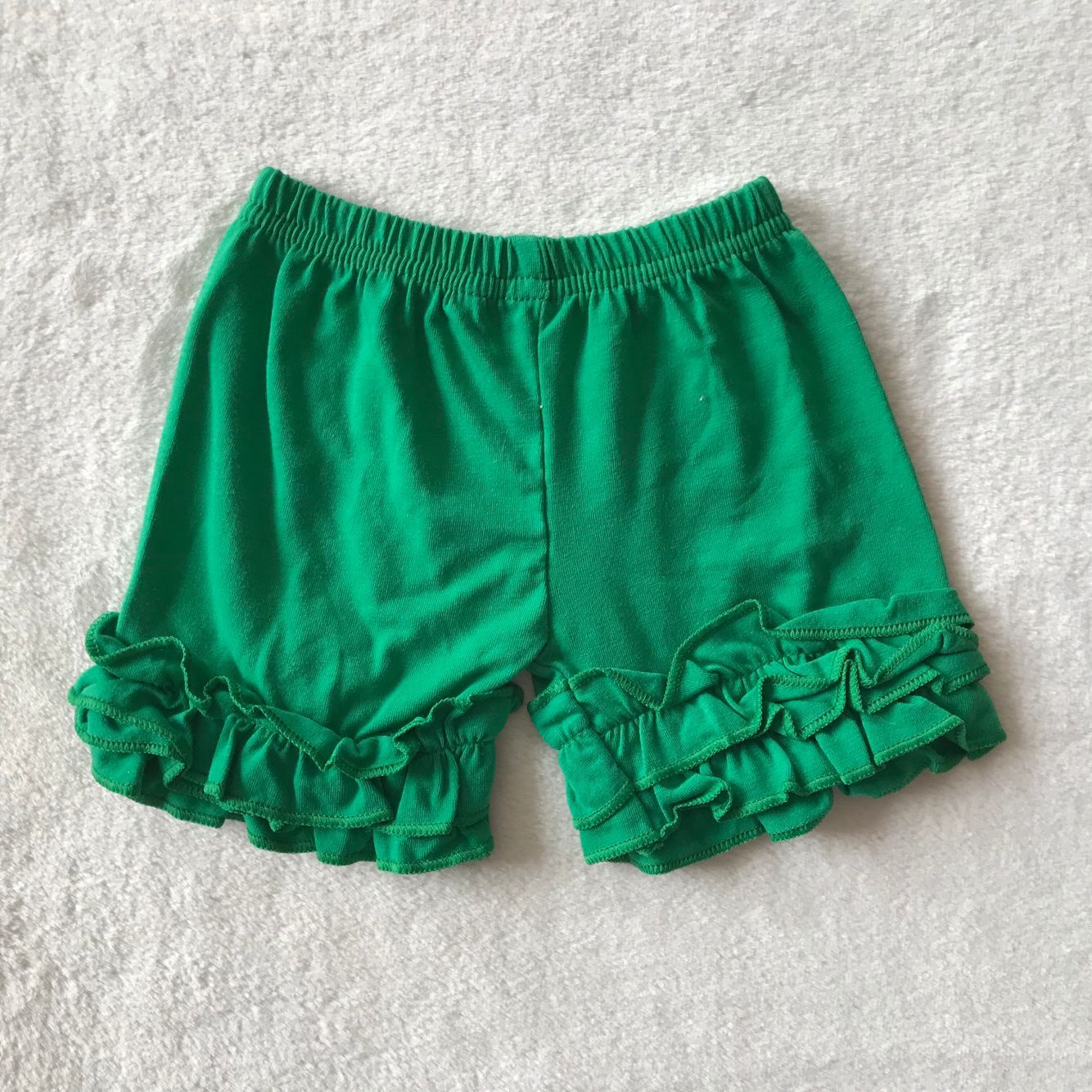 G5-8-5‘\’. Green two-layer lace shorts