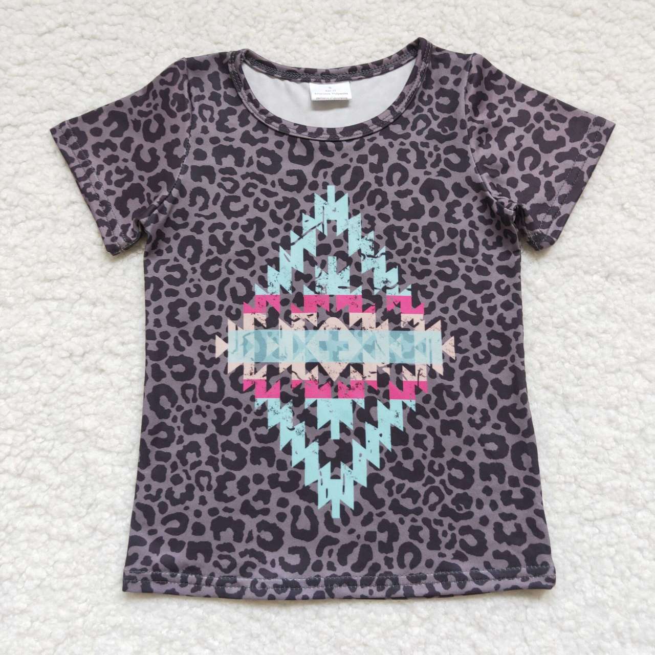 GT0239 aztec geometric gray and black leopard short sleeve top