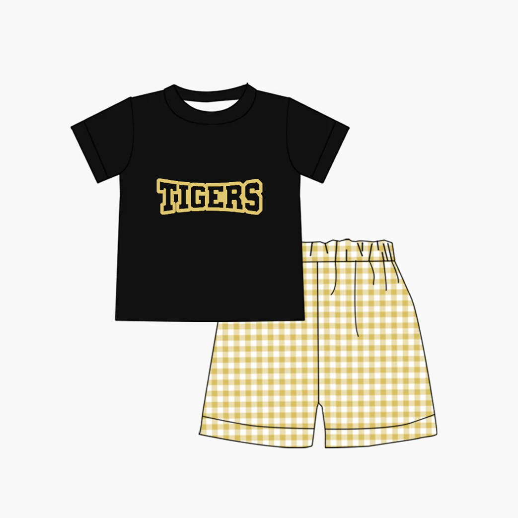 Deadline: February 9th custom no moq Black and gold striped lettering boys short-sleeved shorts suit