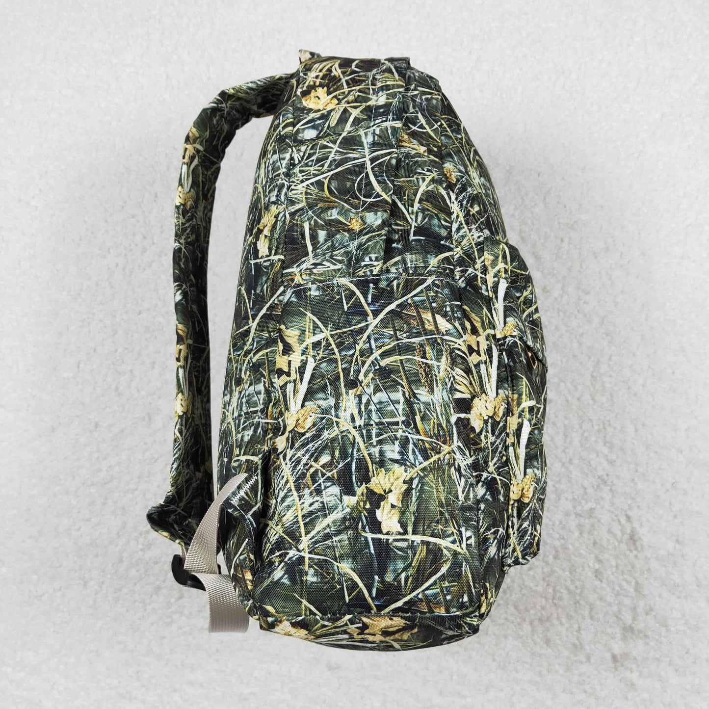 BA0139 Straw Camouflage Leaf Backpack