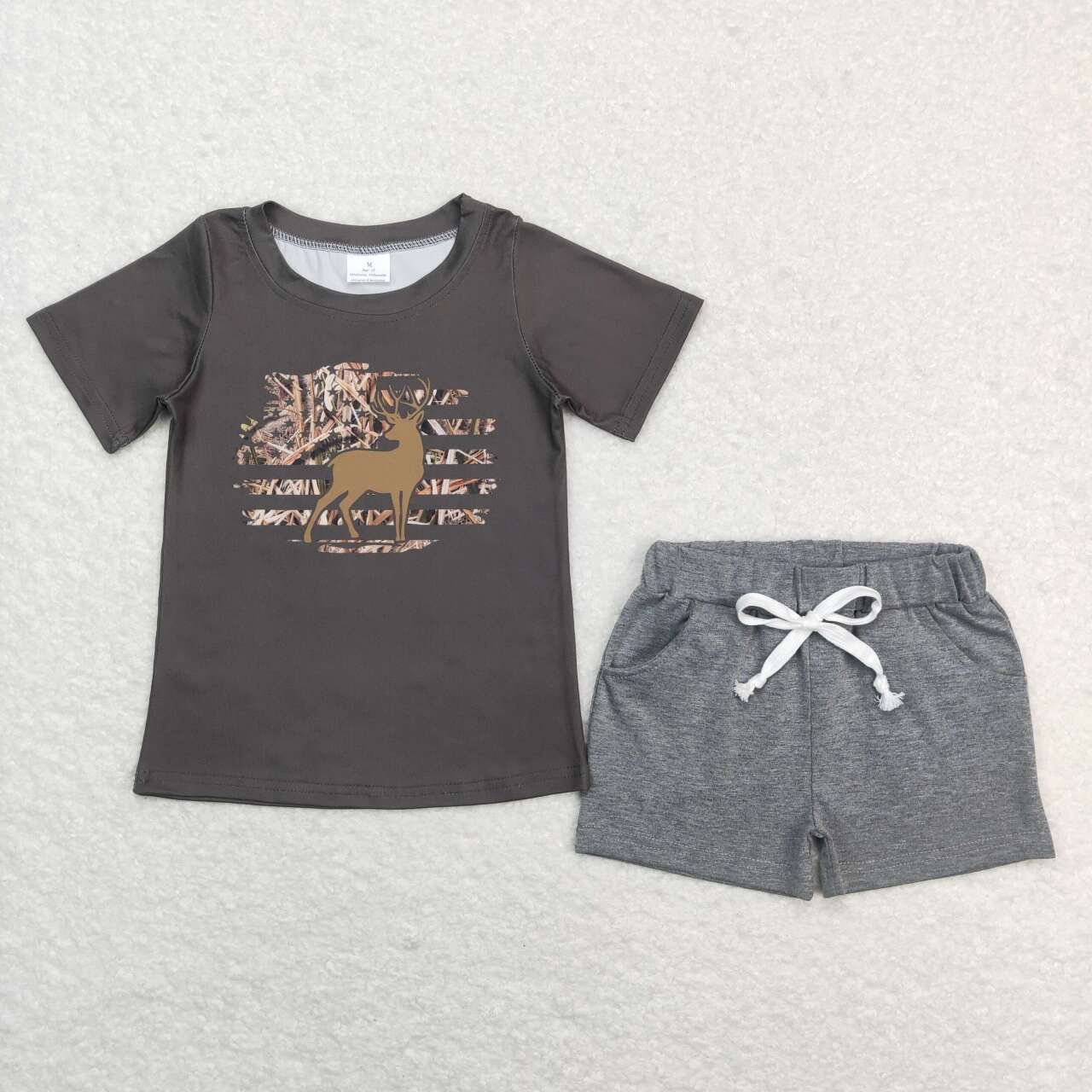 BT0440 Star Elk Brown Short Sleeve +SS0133 Light Gray Pocket Shorts Set