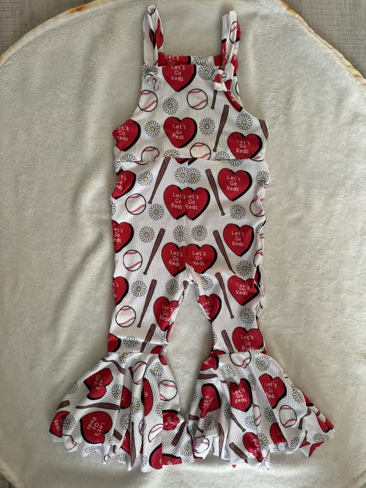 (Pre Order) No moq SR3548 PRE-ORDER baby girl clothes summer love baseball floral suspender jumpsuit -2025.11.14