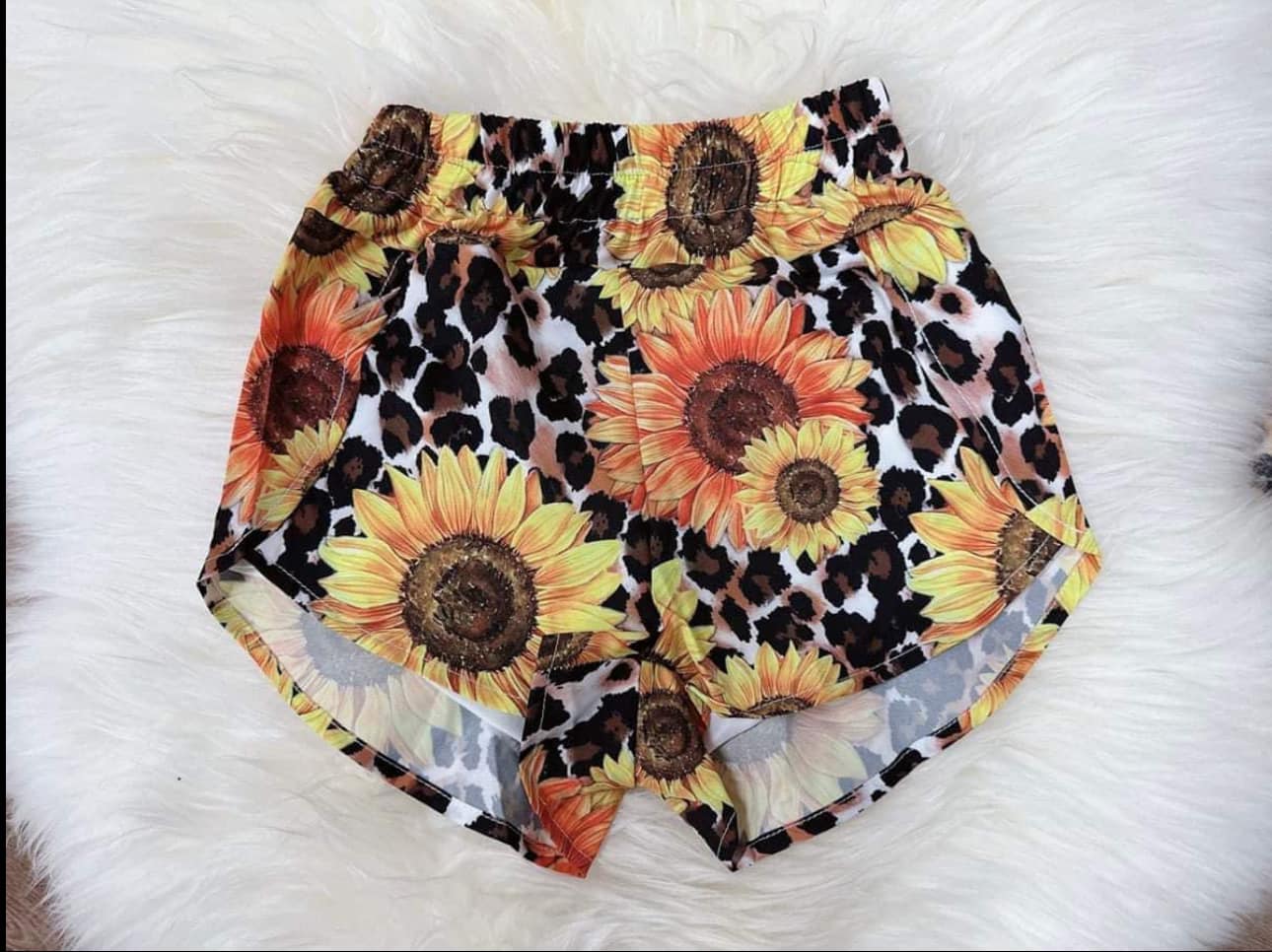 NO MOQ SS0381 pre-order baby girls clothes leopard sunflower shorts-24.10.15