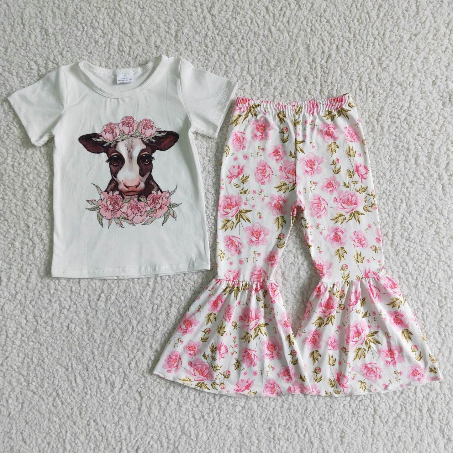 B7-11  COW FLOWERS OUTFITS