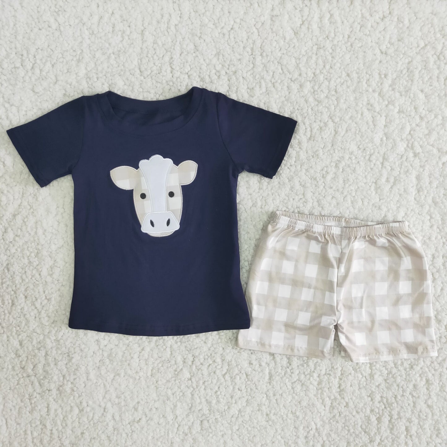 Embroidered Bull Tau Blue Short Sleeve Plaid Shorts