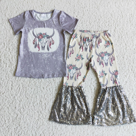 cow gray top with sequin pants outfits