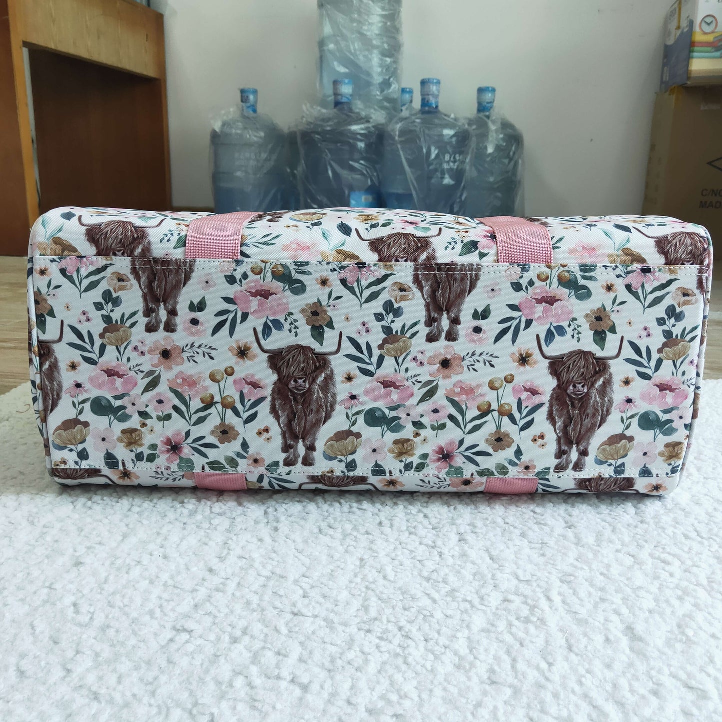 BA0008 Alpine cow flower gym bag