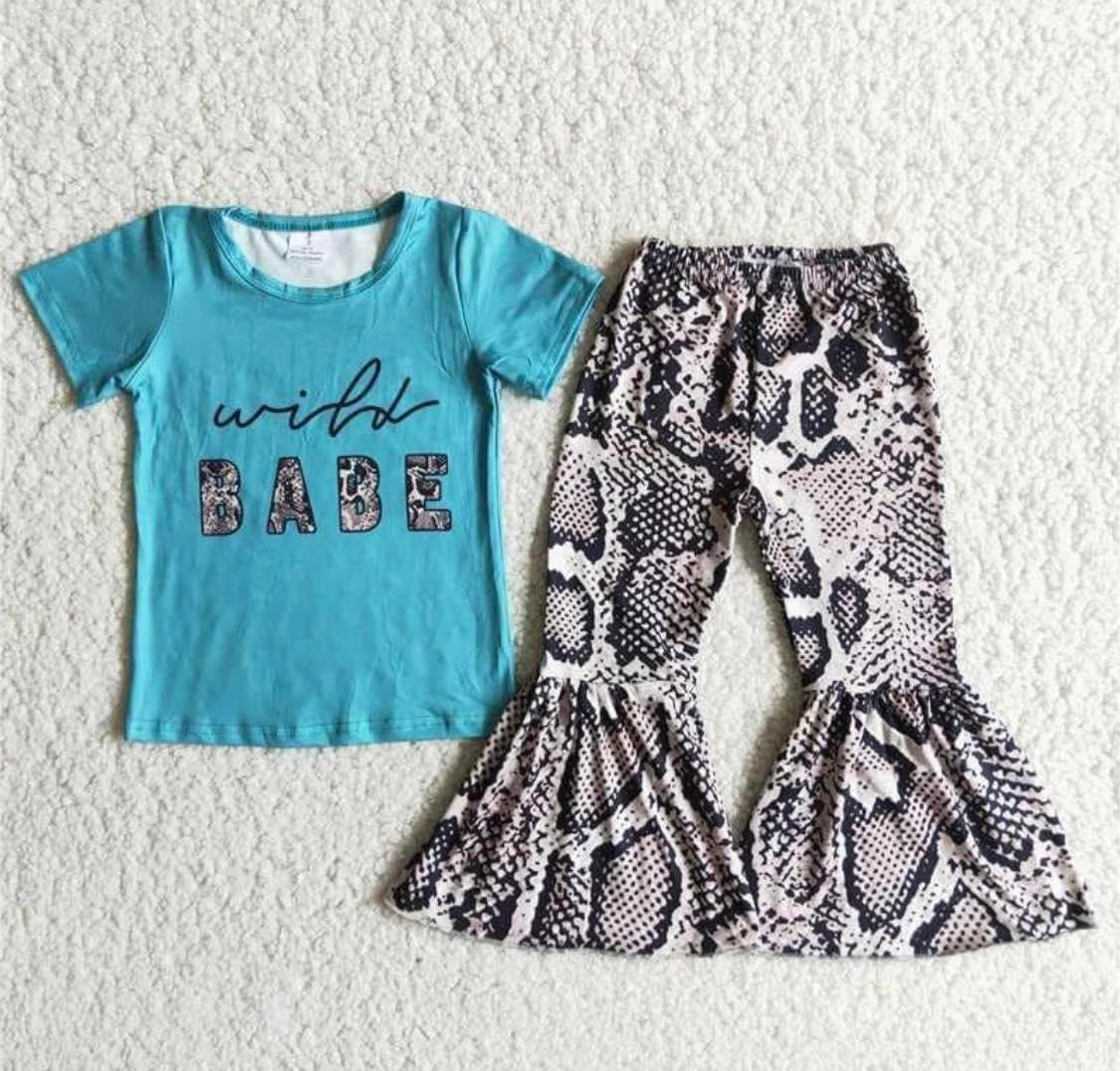 girls outfit short sleeve and long pants serpentine print