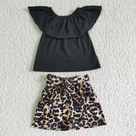 black cotton top with shorts outfits